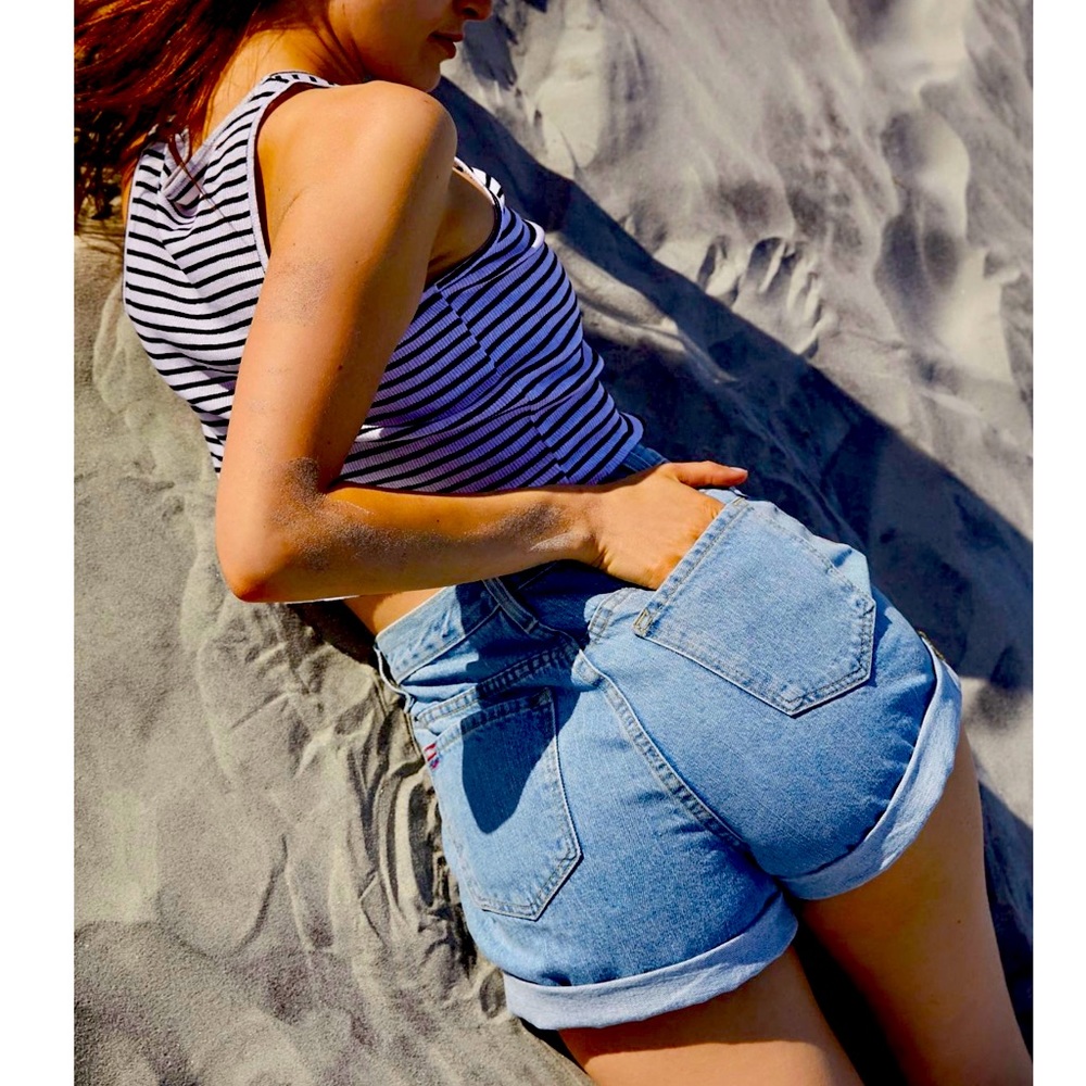BDG Denim High-Waisted Mom Short